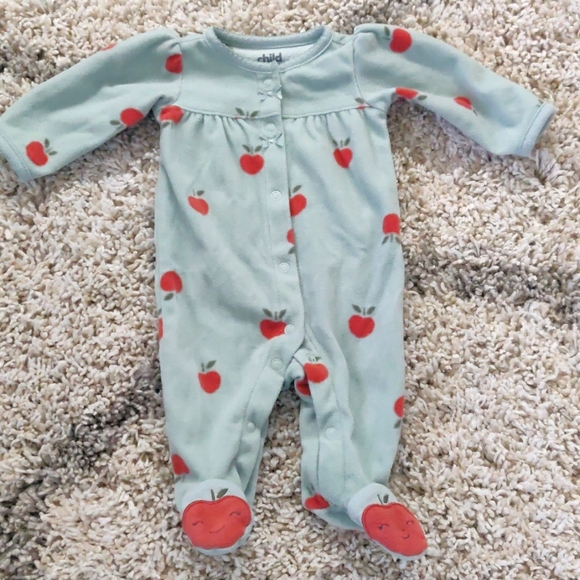 Carter's Baby girl fleece bundle - Picture 2 of 4